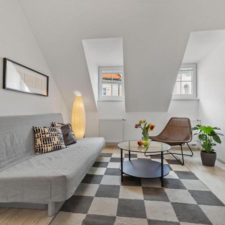 Apple Apartment Bratislava Exteriör bild